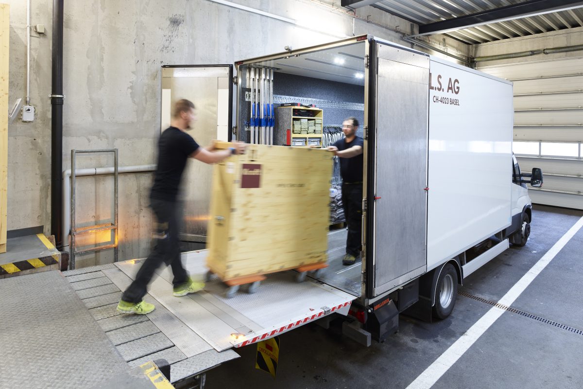 Accurart Fine Art Insurance Broker All Risks From Nail To Nail